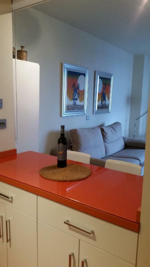Apartamento Moderno, Bonito Y Acogedor トレモリノス エクステリア 写真